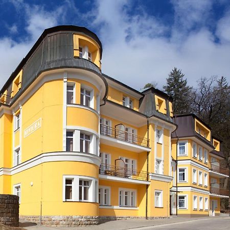 Riviera Hotel Luhacovice Bagian luar foto